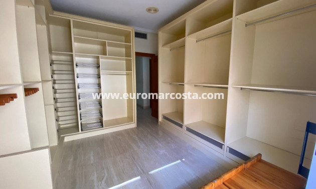 Venta - Apartamento / piso - Torrevieja - TORREVIEJA