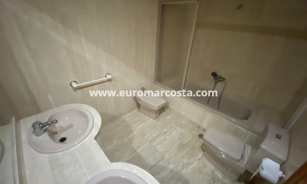 Venta - Apartamento / piso - Torrevieja - TORREVIEJA