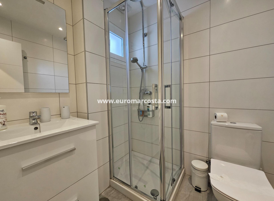 Sale - Townhouse - Torrevieja - TORREVIEJA