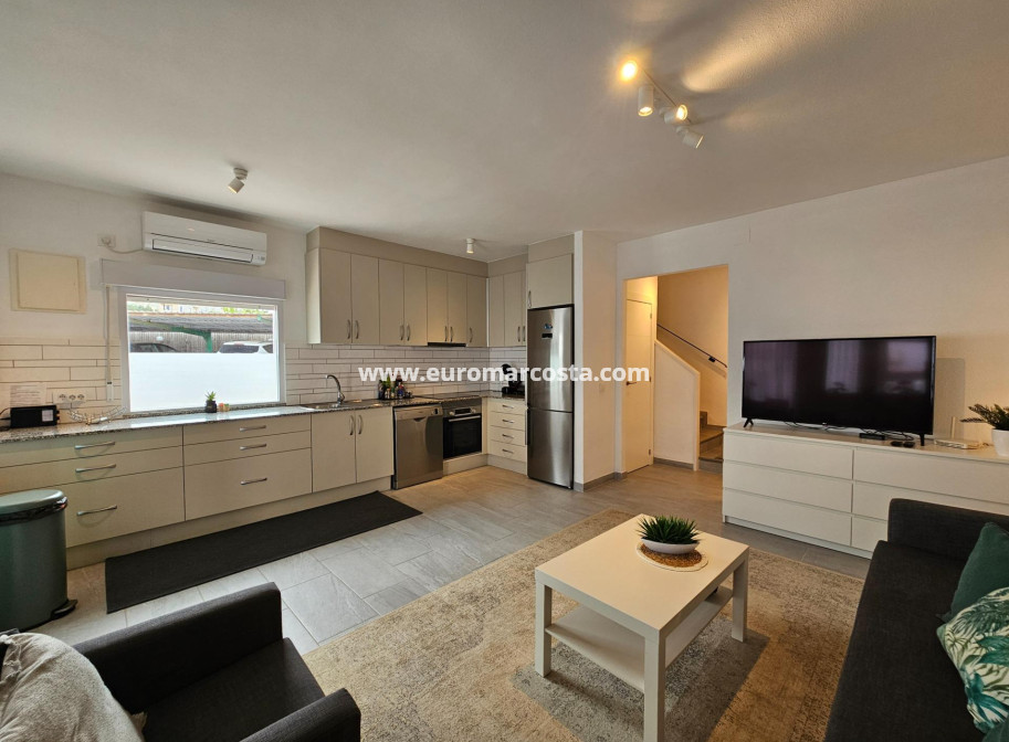 Sale - Townhouse - Torrevieja - TORREVIEJA