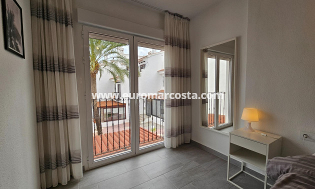 Sale - Townhouse - Torrevieja - TORREVIEJA