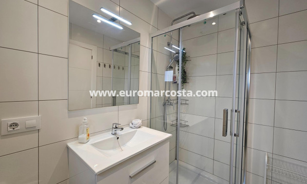 Sale - Townhouse - Torrevieja - TORREVIEJA
