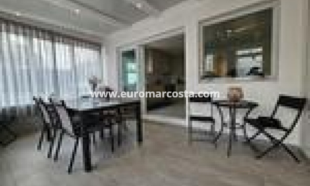 Sale - Townhouse - Torrevieja - TORREVIEJA