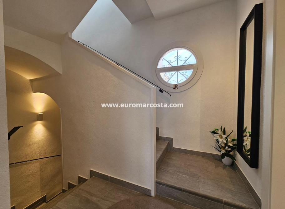 Sale - Townhouse - Torrevieja - TORREVIEJA