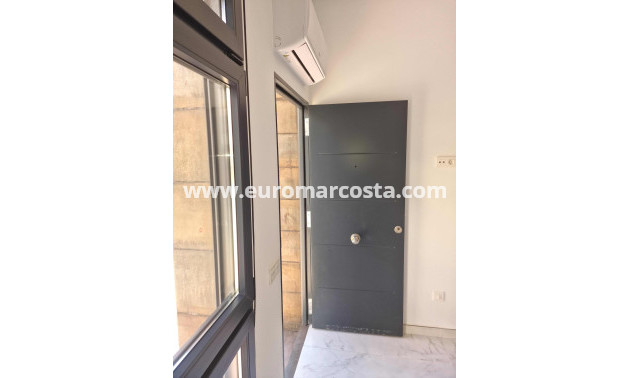 Venta - Estudio - Torrevieja - La Mata