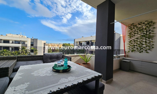 Objekte zum Wiederverkauf - Wohnung - Orihuela Costa - TORREVIEJA