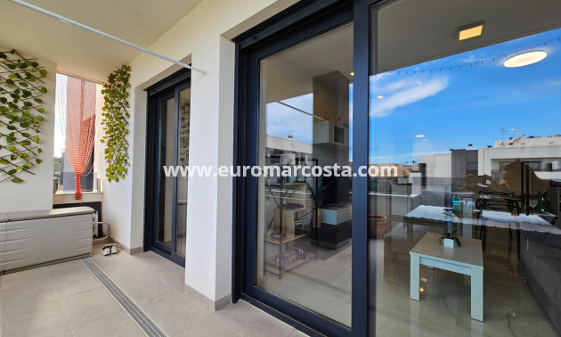 Objekte zum Wiederverkauf - Wohnung - Orihuela Costa - TORREVIEJA