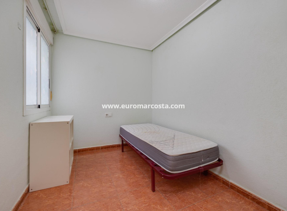 Venta - Apartamento / piso - Torrevieja - TORREVIEJA
