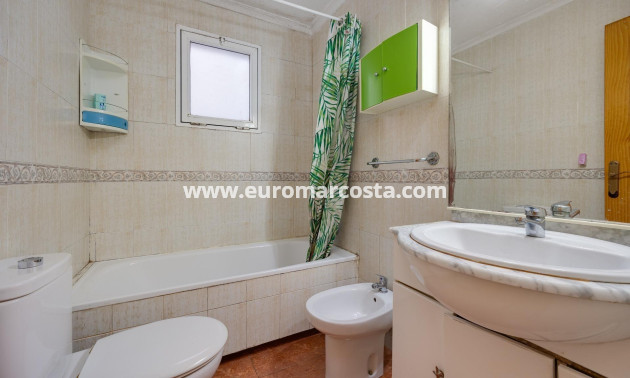 Venta - Apartamento / piso - Torrevieja - TORREVIEJA