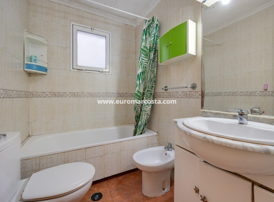 Venta - Apartamento / piso - Torrevieja - TORREVIEJA