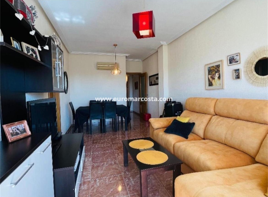 Objekte zum Wiederverkauf - Wohnung - Formentera del Segura - Pueblo 5