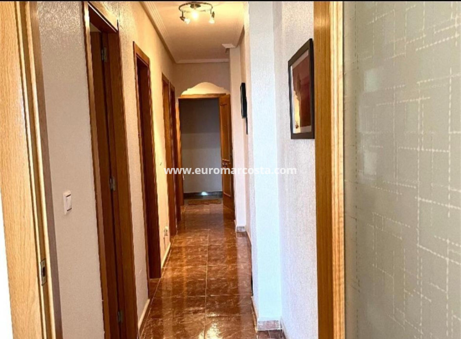 Objekte zum Wiederverkauf - Wohnung - Formentera del Segura - Pueblo 5