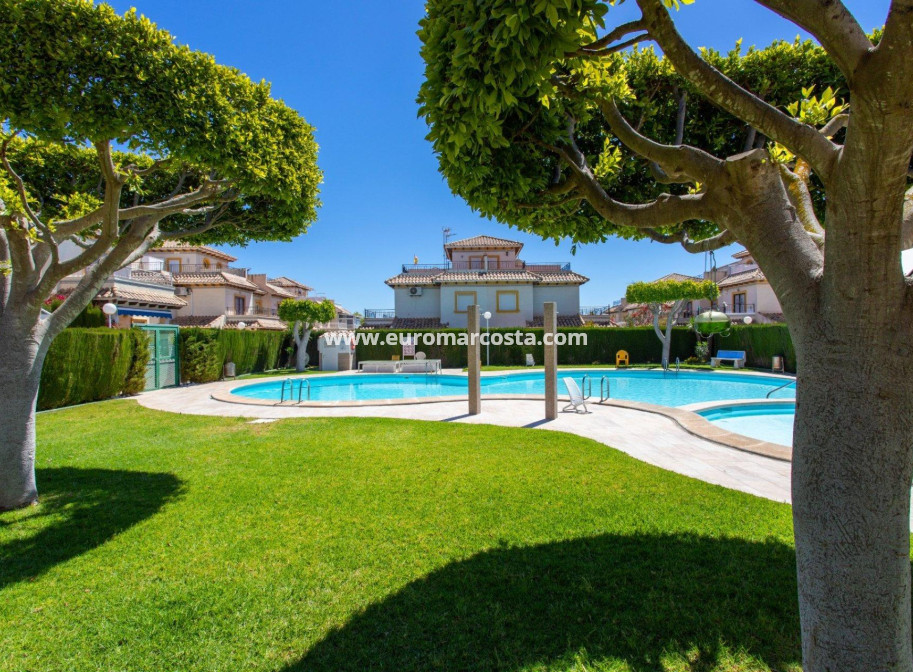 Objekte zum Wiederverkauf - Stadthaus - Orihuela Costa