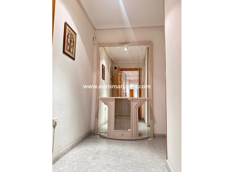 Venta - Apartamento / piso - Torrevieja - TORREVIEJA