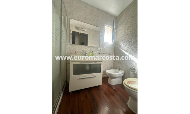 Sale - Apartment / flat - Torrevieja - TORREVIEJA