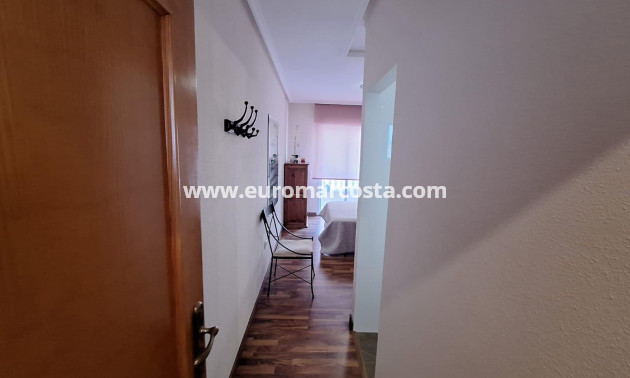 Objekte zum Wiederverkauf - Wohnung - Torrevieja - TORREVIEJA