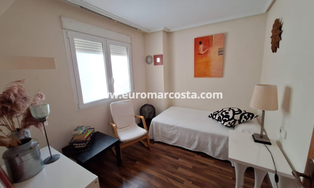 Objekte zum Wiederverkauf - Wohnung - Torrevieja - TORREVIEJA