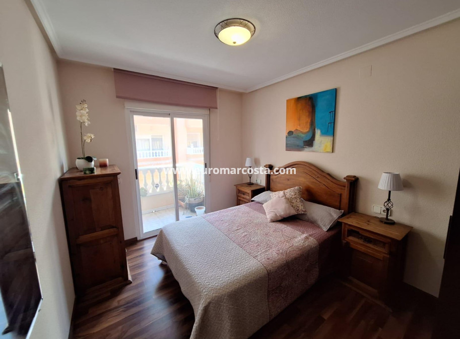 Objekte zum Wiederverkauf - Wohnung - Torrevieja - TORREVIEJA