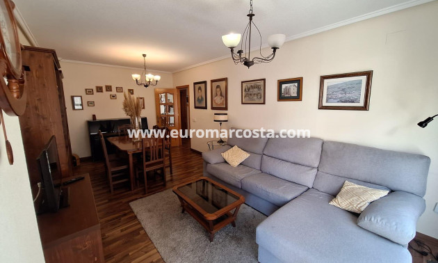 Objekte zum Wiederverkauf - Wohnung - Torrevieja - TORREVIEJA