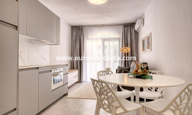 Venta - Villa - Torrevieja - Calas blanca