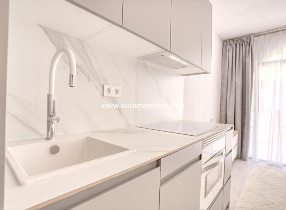 Venta - Villa - Torrevieja - Calas blanca