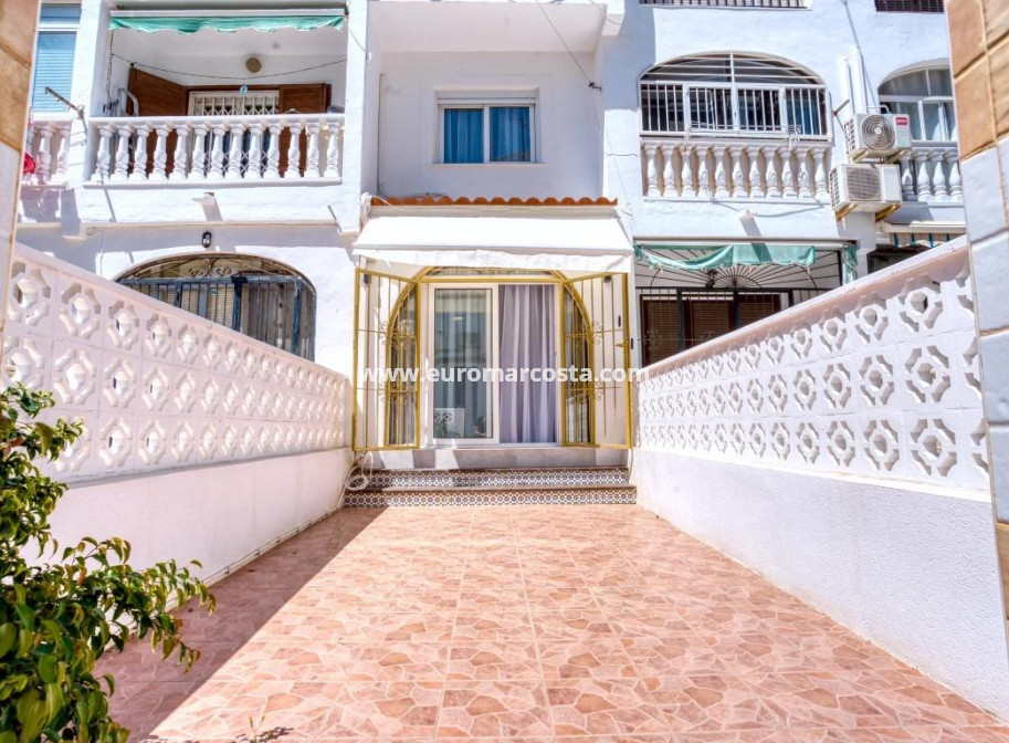 Venta - Villa - Torrevieja - Calas blanca