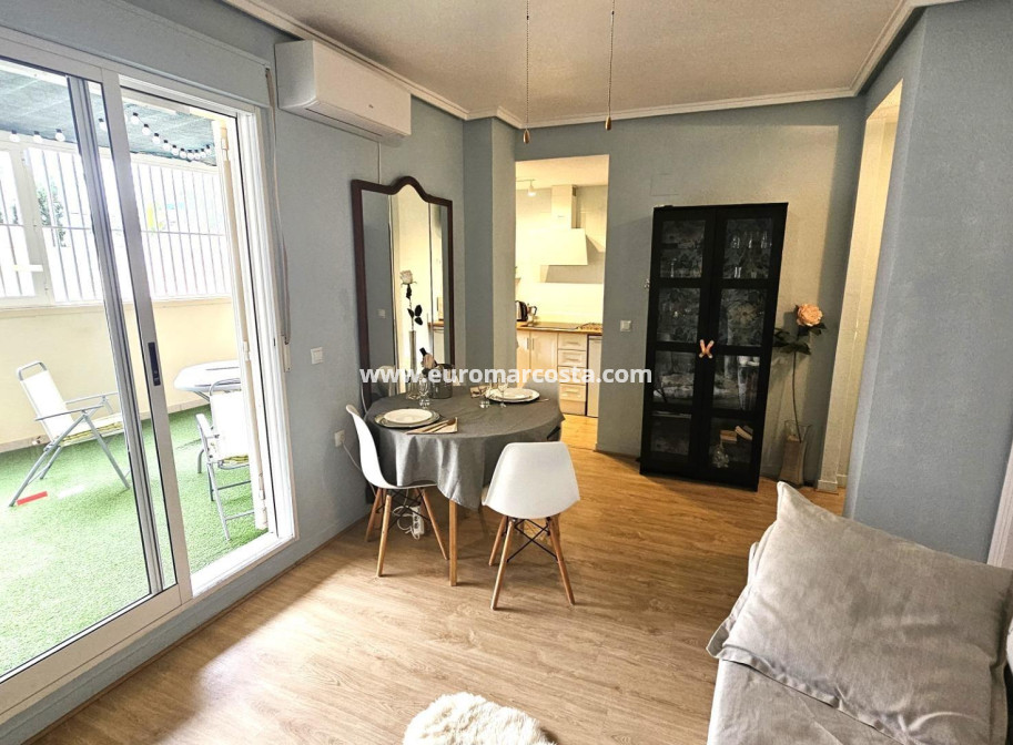 Sale - Apartment / flat - Torrevieja - TORREVIEJA