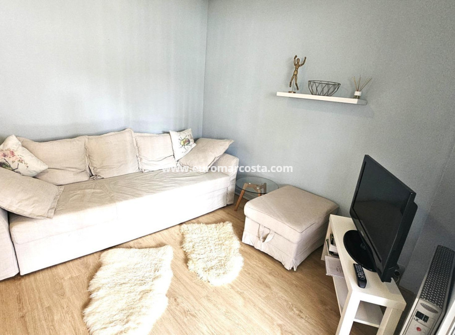 Sale - Apartment / flat - Torrevieja - TORREVIEJA