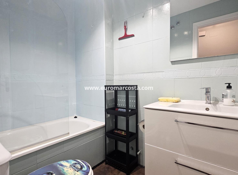 Sale - Apartment / flat - Torrevieja - TORREVIEJA