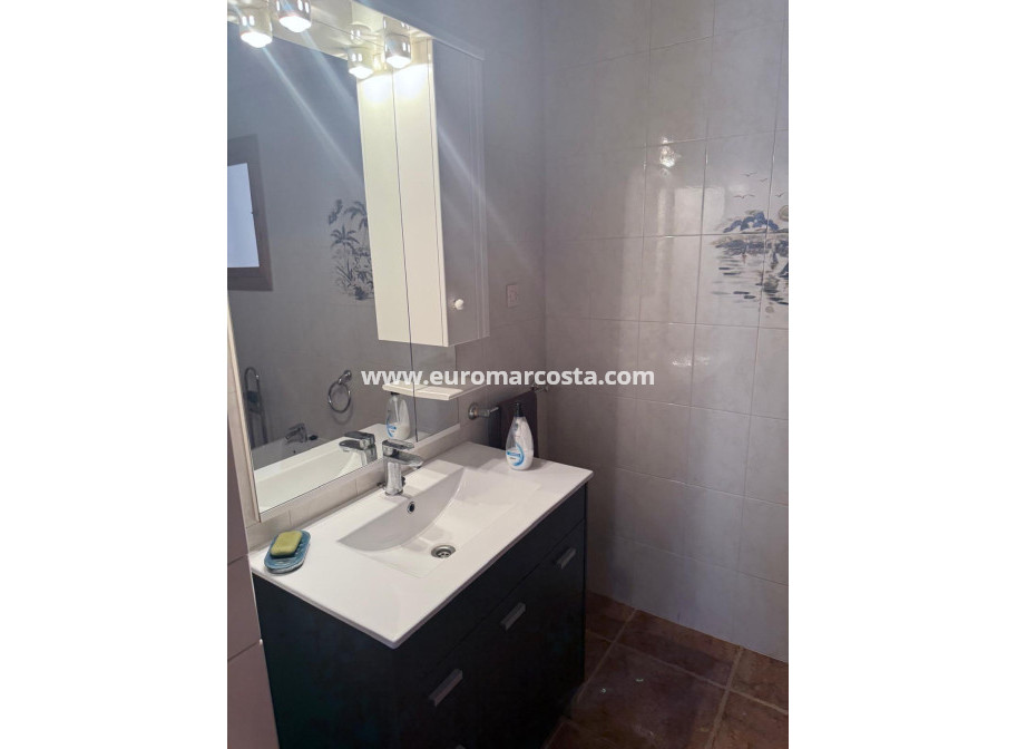 Venta - Apartamento / piso - Torrevieja - TORREVIEJA