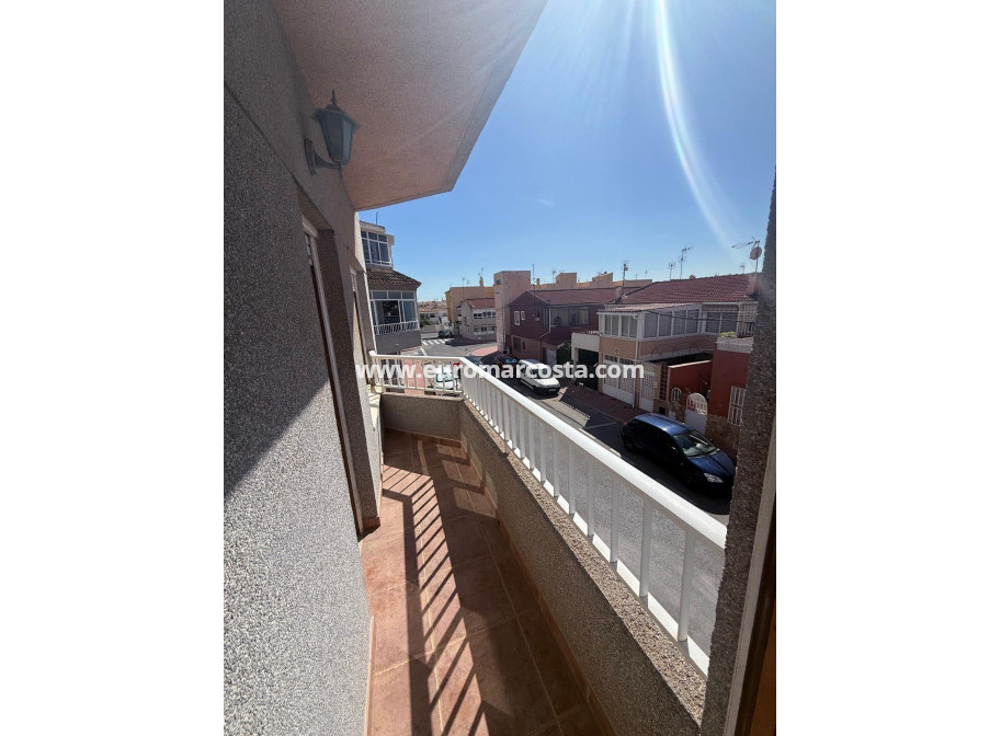 Venta - Apartamento / piso - Torrevieja - TORREVIEJA