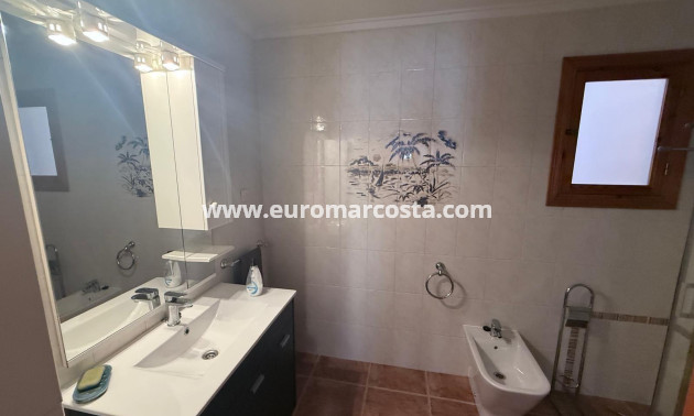 Venta - Apartamento / piso - Torrevieja - TORREVIEJA