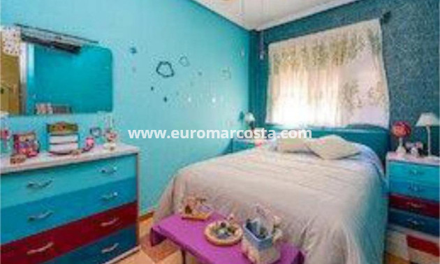 Venta - Adosado - Torrevieja - TORREVIEJA