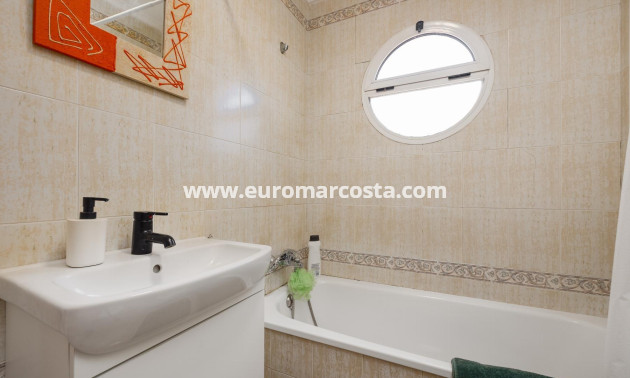 Venta - Villa - Torrevieja - TORREVIEJA