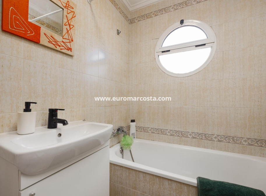 Venta - Villa - Torrevieja - TORREVIEJA