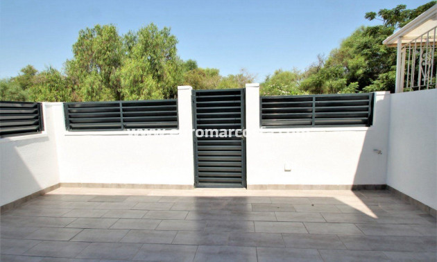 Objekte zum Wiederverkauf - Stadthaus - Torrevieja - TORREVIEJA