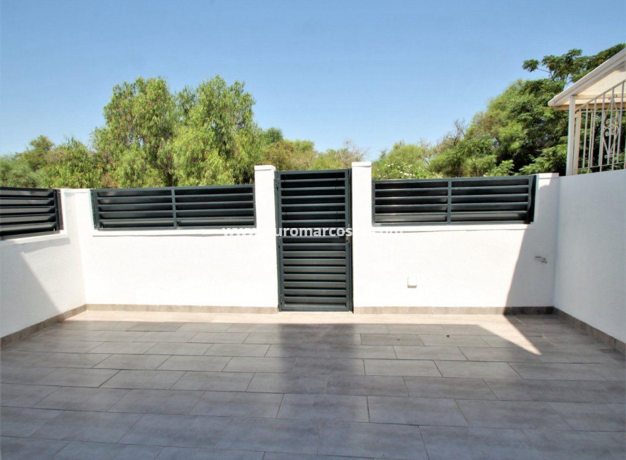 Objekte zum Wiederverkauf - Stadthaus - Torrevieja - TORREVIEJA