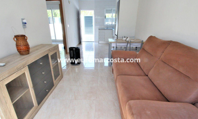 Objekte zum Wiederverkauf - Stadthaus - Torrevieja - TORREVIEJA