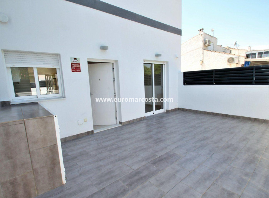 Objekte zum Wiederverkauf - Stadthaus - Torrevieja - TORREVIEJA