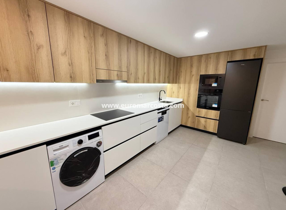 Sale - Apartment / flat - Guardamar del Segura - Pueblo