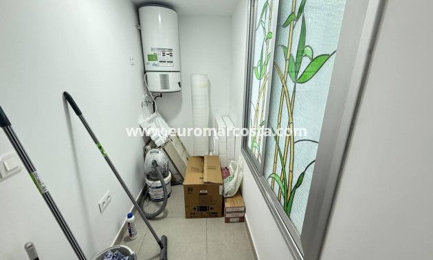 Sale - Apartment / flat - Guardamar del Segura - Pueblo