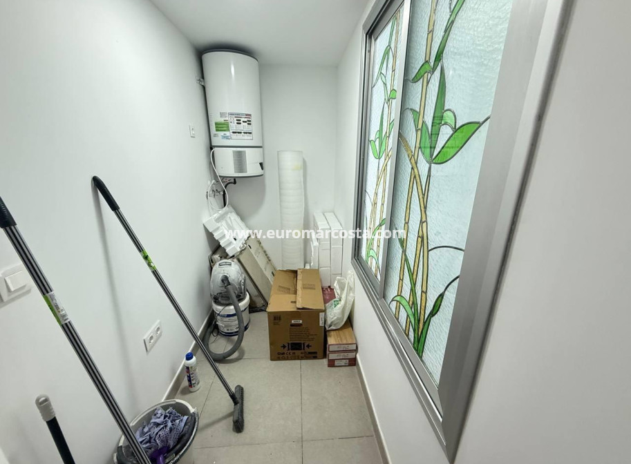 Sale - Apartment / flat - Guardamar del Segura - Pueblo