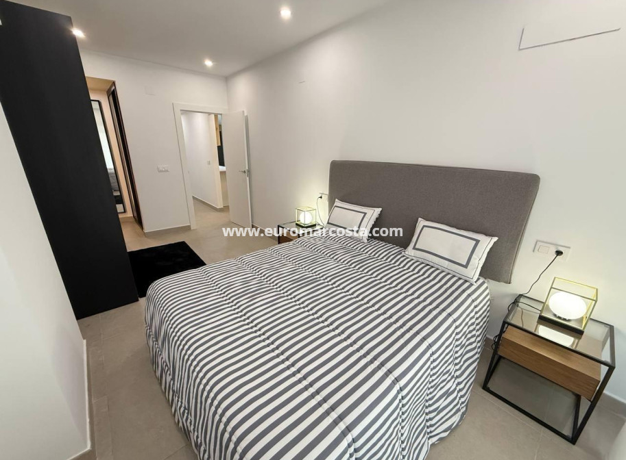 Sale - Apartment / flat - Guardamar del Segura - Pueblo