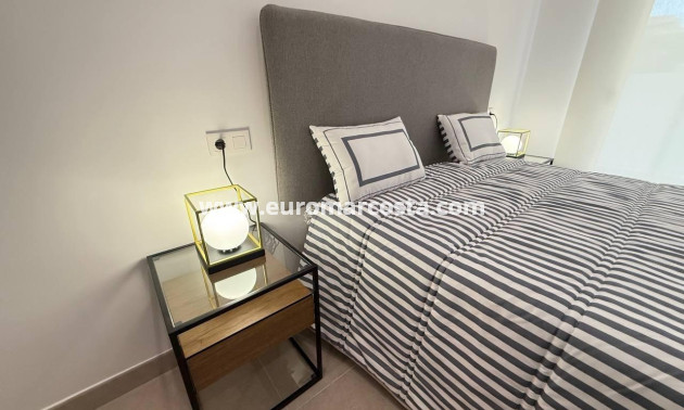 Sale - Apartment / flat - Guardamar del Segura - Pueblo