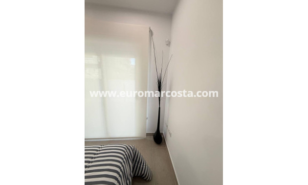 Sale - Apartment / flat - Guardamar del Segura - Pueblo