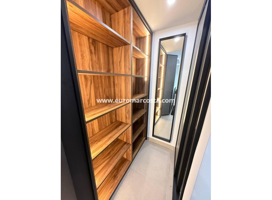 Sale - Apartment / flat - Guardamar del Segura - Pueblo