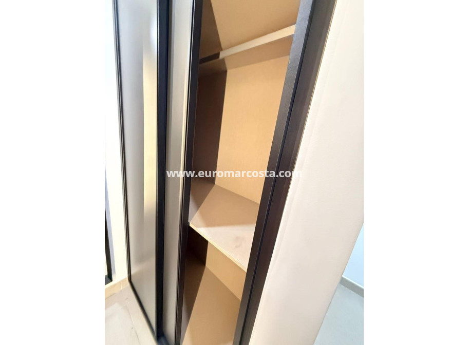 Sale - Apartment / flat - Guardamar del Segura - Pueblo