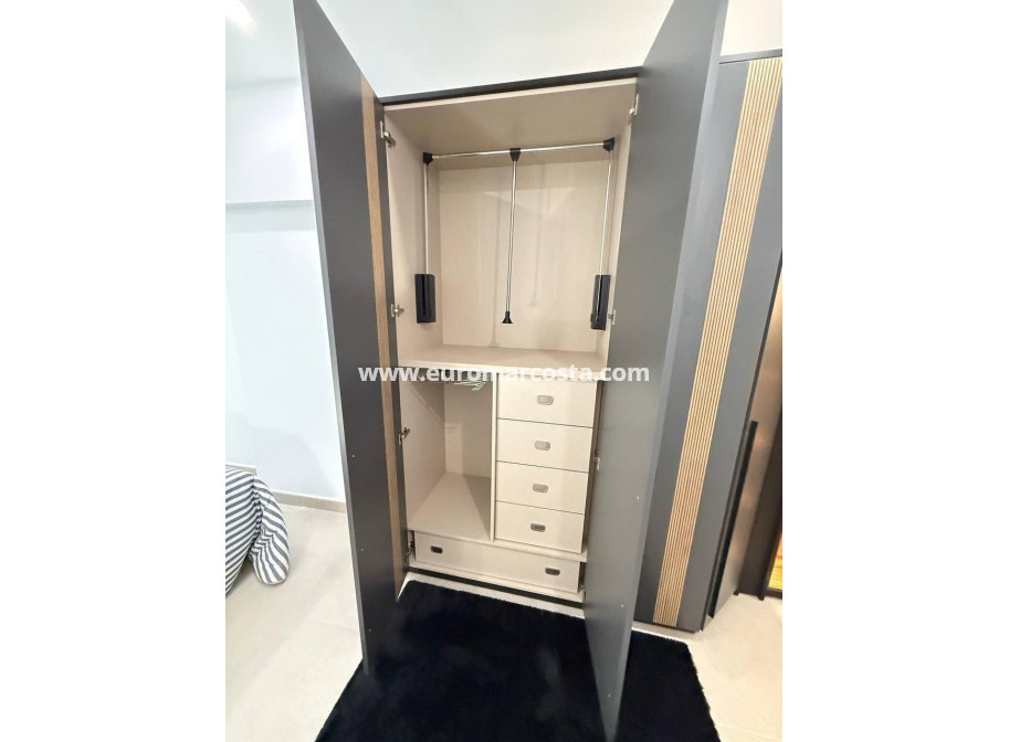 Sale - Apartment / flat - Guardamar del Segura - Pueblo