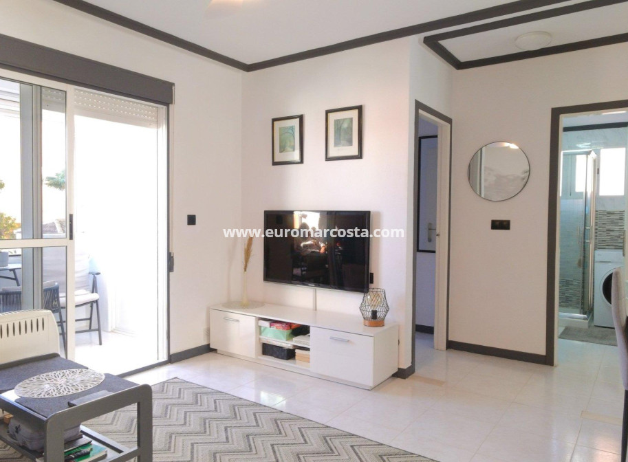 Objekte zum Wiederverkauf - Wohnung - Torrevieja - TORREVIEJA