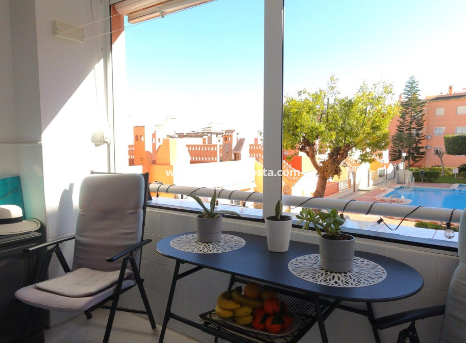 Objekte zum Wiederverkauf - Wohnung - Torrevieja - TORREVIEJA